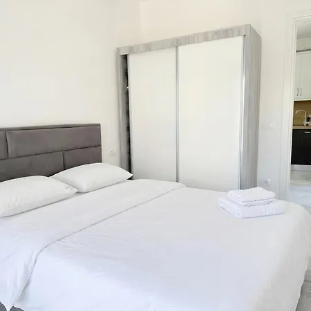 Sea View 108 * Golem (Tirana)