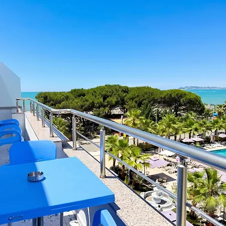Sea View 108 *